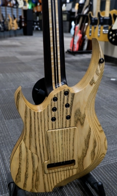 Contriver Guitars - Echo - 7-String - Custom Guitar 7